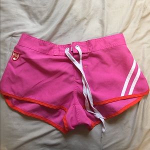 pink shorts